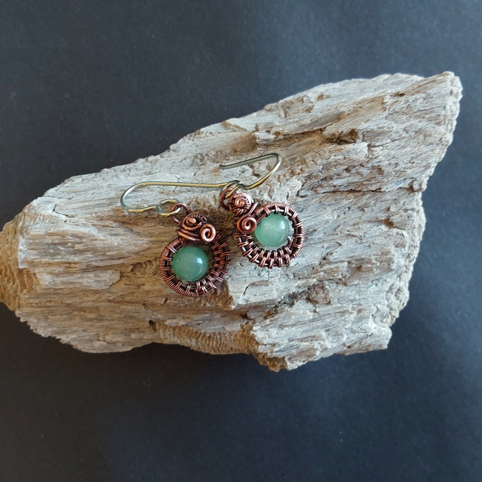 Semi-precious green Aventurine, antiqued copper wire weave non-tarnishing dangly earrings, approximately 1.5 cm in length, and fitted with Niobium hypoallergenic ear wires