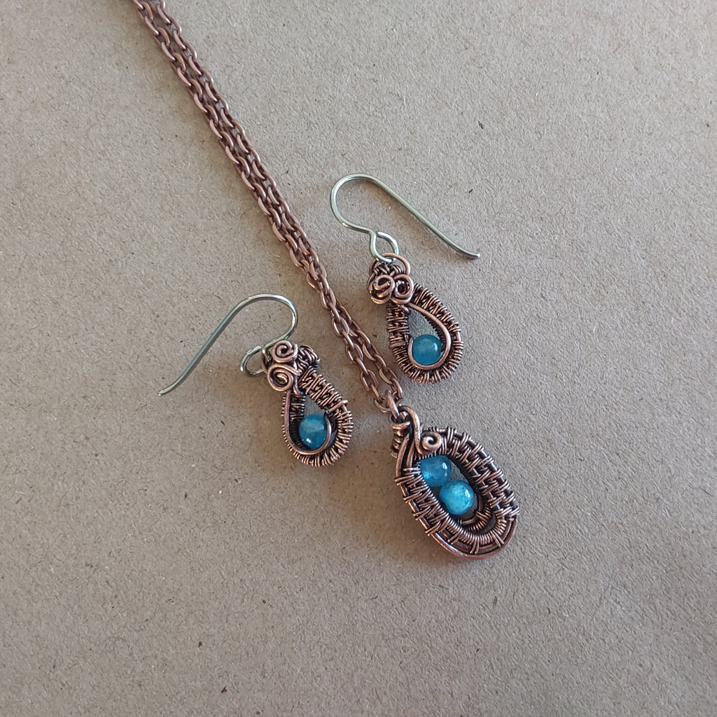 Handmade wire weave antiqued copper Neon apatite Jewellery set.