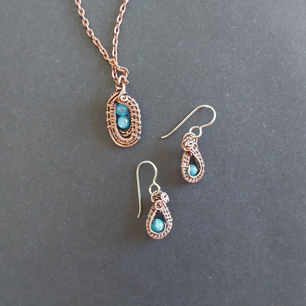 Handmade wire weave antiqued copper Neon apatite Jewellery set.